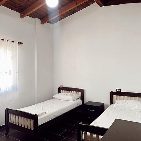 Oa'S Beach Apartment Vlorë Εξωτερικό φωτογραφία