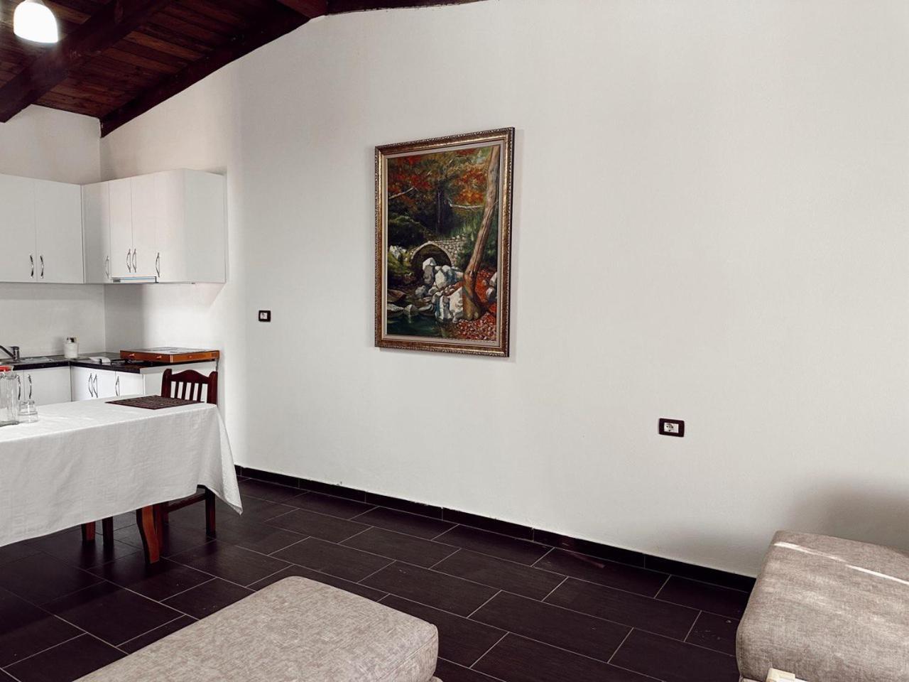Oa'S Beach Apartment Vlorë Εξωτερικό φωτογραφία